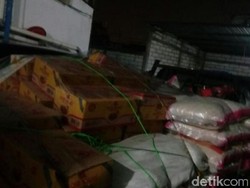 Timses Ahok: Tak Ada Bagi-bagi Sembako di Petamburan