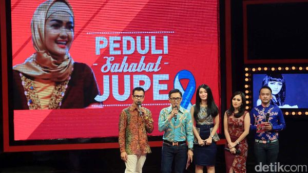 Aksi Para Sahabat untuk Julia Perez