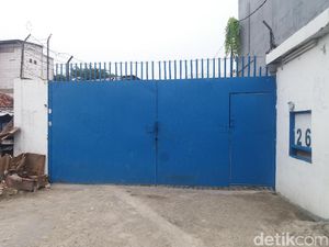 Beginilah Gudang Sembako Serangan Fajar di Kalideres