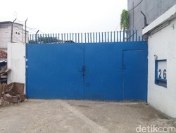 Beginilah Gudang Sembako Serangan Fajar di Kalideres