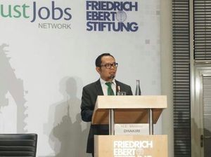 Jurus Menaker Cegah Konflik Sopir Taksi Online dan Konvensional