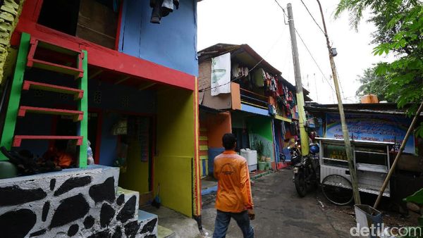 Ini Kampung Warna-warni di Jakarta