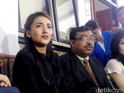 Tangis Tsania Marwa Menceritakan Anak-anaknya Tak Terurus