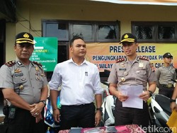 Cegah Mobilisasi Massa, Polisi Jaga Pelabuhan Merak dan Tol Cilegon