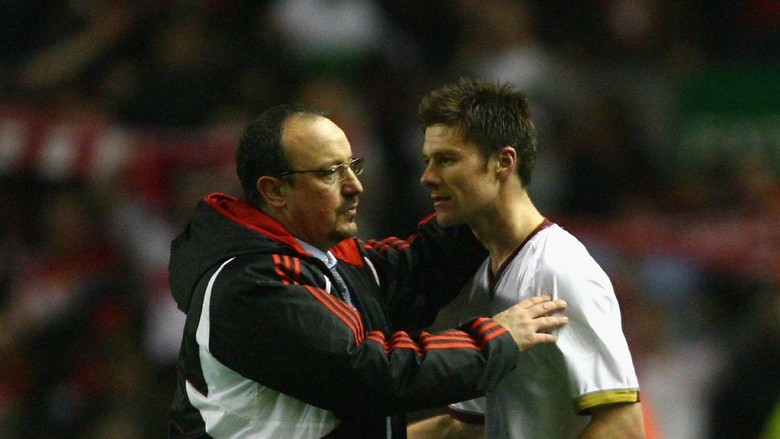 Alonso Ungkap Awal Perselisihannya dengan Benitez Alonso Ungkap Awal Perselisihannya dengan Benitez