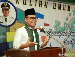 Bupati Banyuwangi Ajak Mahasiswa Lamongan Jadi Wirausahawan