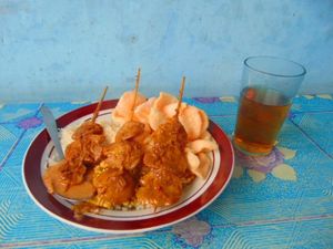 Wisata Kuliner Sate Sepi di Pantai Cimaja, Enak!