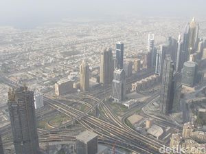 Sensasi Panorama Gedung Tertinggi Sedunia Burj Khalifa