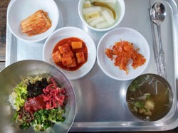 Jalan-jalan ke Korea Selatan, Ini 10 Makanan yang Wajib Dicicipi! (2)