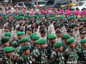 Di Aturan Baru, TNI/Polri Tak Bisa Sembarang Jadi PNS