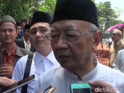 Soal Tamasya Al-Maidah, Gus Sholah: Warga DKI Tak Bisa Diancam