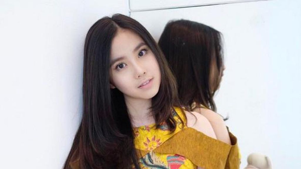 Cantiknya Agatha Chelsea Bikin Jatuh Hati Cantiknya Agatha Chelsea Bikin Jatuh Hati