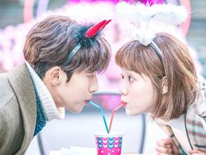 Selamat! Nam Joo Hyuk dan Lee Sung Kyung Resmi Pacaran
