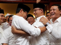Gerindra: Anies-Sandi Komitmen 5 Tahun Pimpin Jakarta