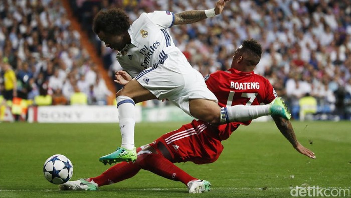 Real Madrid mengalahkan Bayern Munich dengan skor 4-2 pada leg kedua Liga Champions di Santiago Bernabeu, Rabu (19/4/2017) dinihari WIB. Los Blancos pun lolos ke semifinal.