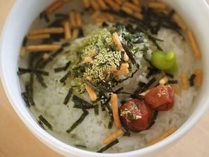 Punya Sisa Nasi? Yuk, Bikin Chazuke Buat Sarapan!