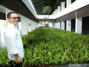 Harga Buah Naga Anjlok, Bupati Anas: Kita Diversifikasi Pertanian Harga Buah Naga Anjlok, Bupati Anas: Kita Diversifikasi Pertanian