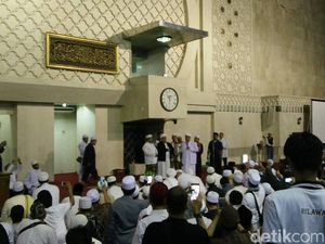 Habib Rizieq: Calon Gubernur Pemenang akan Temani Kita di Istiqlal Habib Rizieq: Calon Gubernur Pemenang akan Temani Kita di Istiqlal