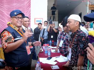Ketua KPU Arief Budiman Tinjau Pencoblosan Ketua KPU Arief Budiman Tinjau Pencoblosan