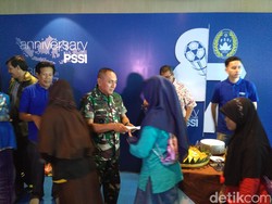 KITAS Essien Diberitakan Media Asing, Ini Komentar Ketua Umum PSSI