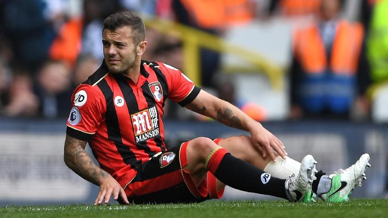 Tulang Kaki Retak, Wilshere Akhiri Musim Lebih Awal Tulang Kaki Retak, Wilshere Akhiri Musim Lebih Awal
