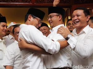 Pengusaha ke Anies-Sandi: Urus Izin Usaha Jangan Antre Panjang