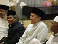 Menpora Doakan Pilkada Damai dan Cetuskan Ide Pesantren Olahraga