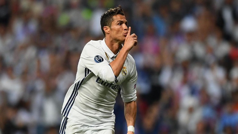 Arti Isyarat Telunjuk di Bibir Ronaldo Arti Isyarat Telunjuk di Bibir Ronaldo