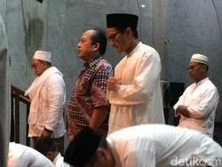 Usai Salat Subuh, Sandiaga: Mohon Doa untuk Kelancaran Hari Ini