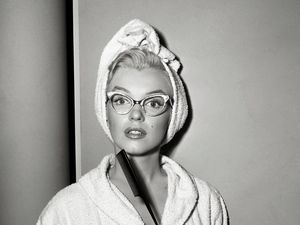 Klasik! Foto Selebritis Hollywood yang Tak Pernah Dipublikasi