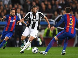 Pique Akui Juve Lebih Baik