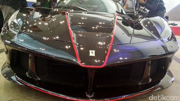 Supercar Ferrari Mendarat di Indonesia