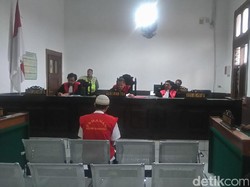Pedagang Cilok Pembunuh Pasutri di Bandung Divonis 14 Tahun Bui
