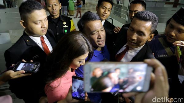 Empati Para Sahabat Kala Kunjungi Jupe