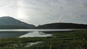 Penampakan Kembaran Ranu Kumbolo di Dieng