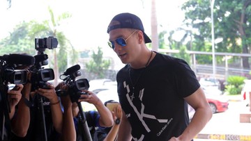 Bertrand Antolin Berduka Ayah Sambung Meninggal