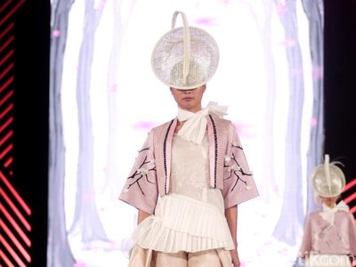 Foto: Fashion Show Denny Wirawan di Fashion Nation 2017