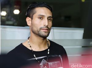 Gaston Sudah Tengok Julia Perez, Bagaimana dengan Damien Perez? Gaston Sudah Tengok Julia Perez, Bagaimana dengan Damien Perez?