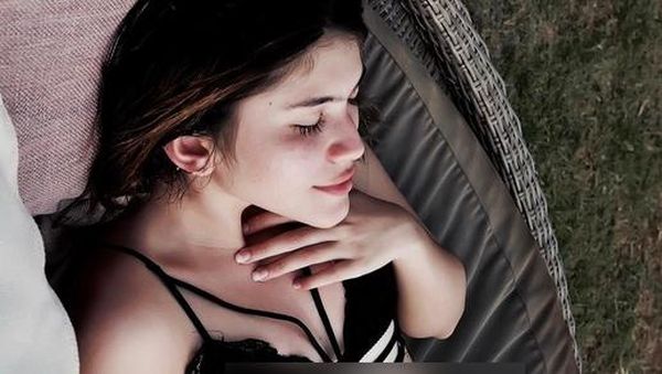 Dear Joshua Suherman, Agatha Valerie Makin Seksi Nih!