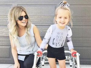 Finley, Balita Pengidap Cerebral Palsy yang Fashionable dan Selalu Ceria