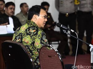 Dituntut Percobaan, Ahok Tetap Gubernur DKI Aktif sampai Oktober