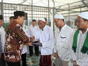 Bupati Irsyad Kagum Warga Binaan Rutan Bangil Fasih Baca Al-Quran Bupati Irsyad Kagum Warga Binaan Rutan Bangil Fasih Baca Al-Quran