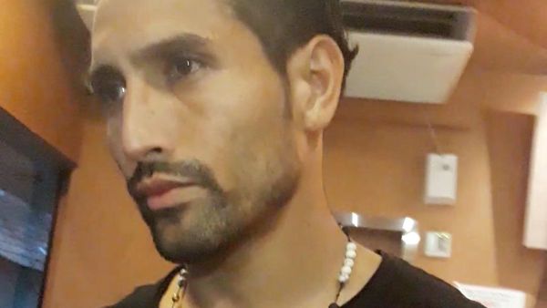 Wajah Sedih Gaston Saat Jenguk Julia Perez