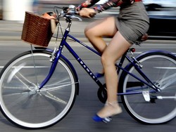 Naik Sepeda ke Kantor Bisa Kurangi Risiko Kanker