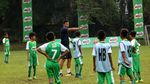 Pelatih FCB Escola Latih 16 Pemain Milo Football Championship