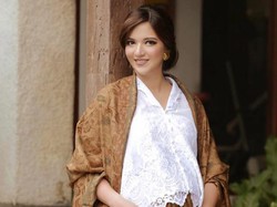 Ucapkan Selamat Puasa, Nia Ramadhani Dipuji Cantik Tanpa Makeup