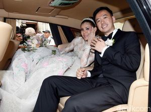 Semringah! Olga Lydia Cerita Pertemuan Pertama dengan Sang Suami