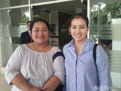 Tak Sempat Foto Bersama, Tya Ariesta dan Tike Senang Bertemu Jupe
