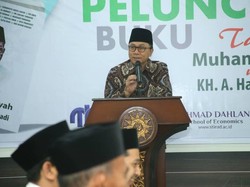 Utang Ketua MPR pada Hasyim Muzadi dan Janji Menunaikannya