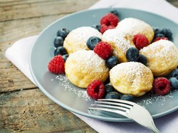 Melted! Poffertjes Lembut Berisi Potongan Keju Bisa Dibuat dengan 4 Cara Ini